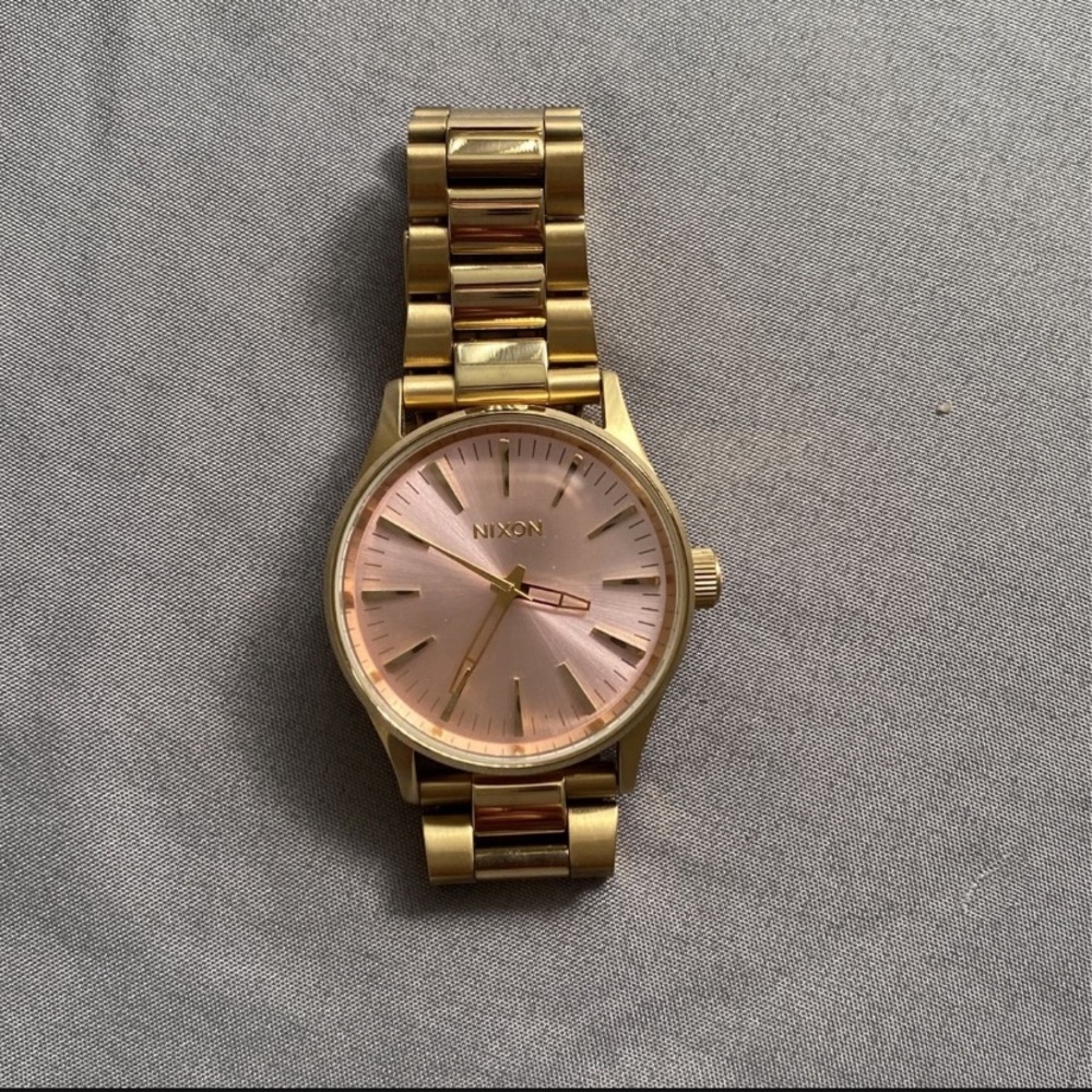 Nixon rose gold watch